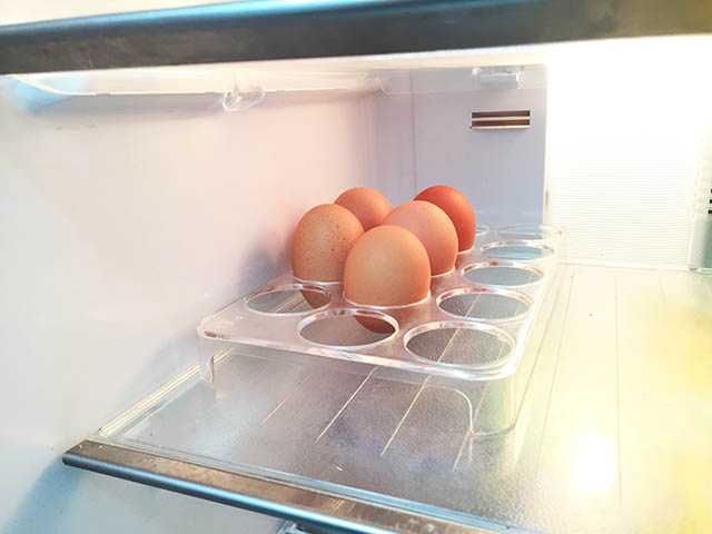 冷蔵庫 卵 トレー